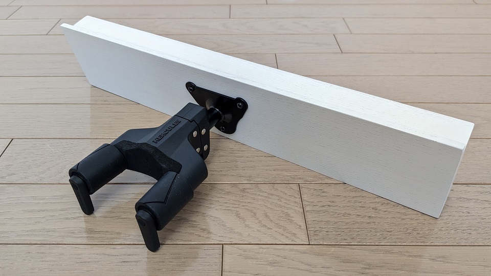 HERCULES—GUITER—HANGER